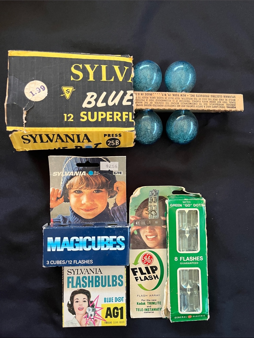 Vtg Flash Bulb Lot SYLVANIA Blue Dot~Magicubes~Flashbulbs & GE Flip Flash *READ*